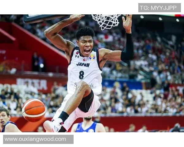 西安篮球队在世界杯预选赛中以86分高居榜首展现强劲实力